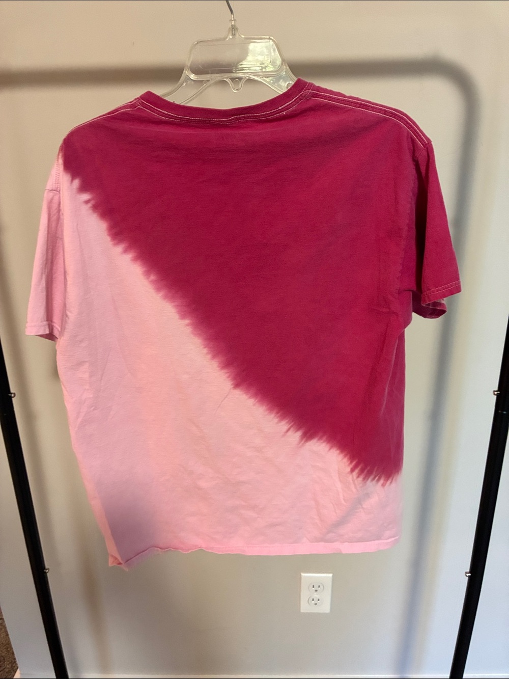 David Bowie Pink Graphic Short-Sleeve Men's T-Shirt size Medium - Picture 2 of 3